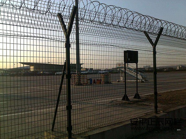 安平正辰機場隔離網 廠家直銷 定制生產